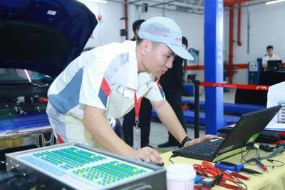 技藝精湛 再創(chuàng)輝煌——廣本一店勇奪廣汽本田第十三屆售后服務(wù)技術(shù)技能競(jìng)賽總決賽亞軍，斬獲2019年本田全球賽入場(chǎng)券